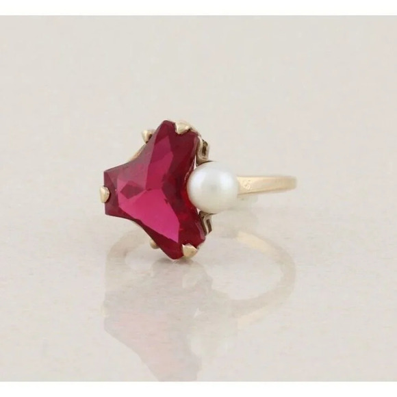 10k Yellow Gold Lab Created Ruby & Freshwater Pearl Ring Size 7 1/4 - Picture 6 of 7
